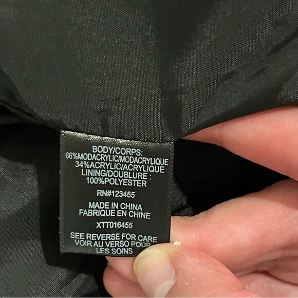 Design Lab Lord & Taylor Black & White Check Faux Fur Vest Size Small - Picture 9 of 10